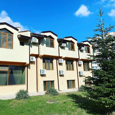 Interrum Hotel Razgrad Eksteriør billede