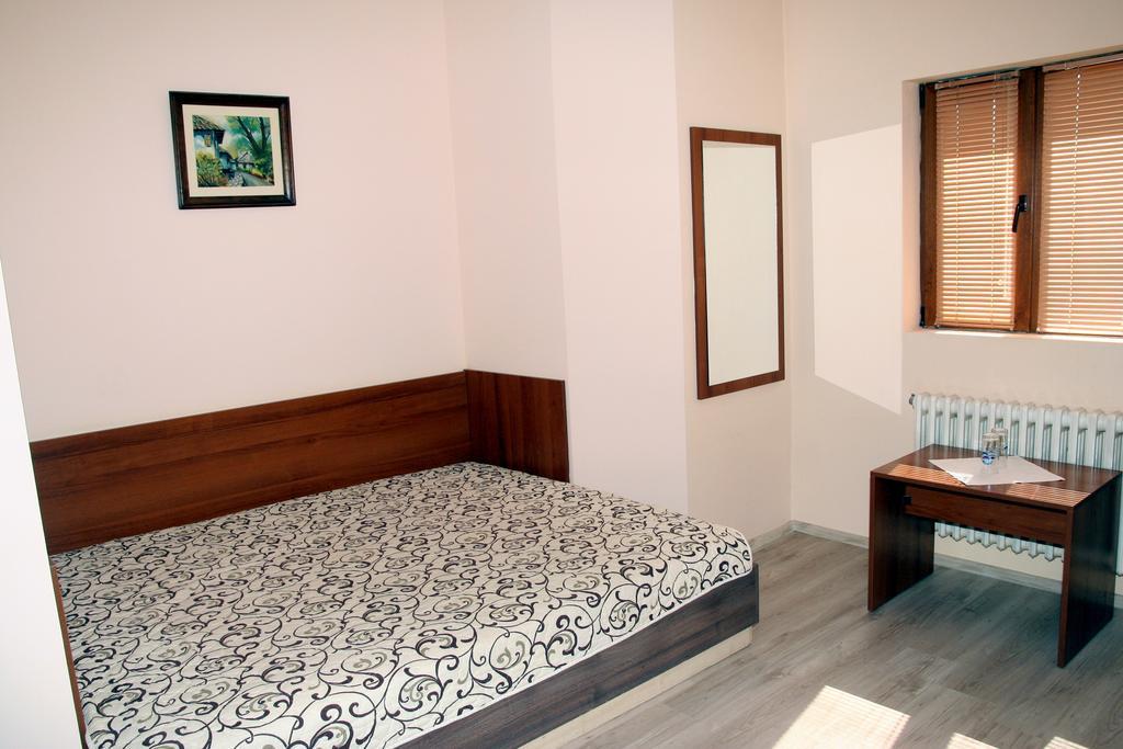 Interrum Hotel Razgrad Værelse billede