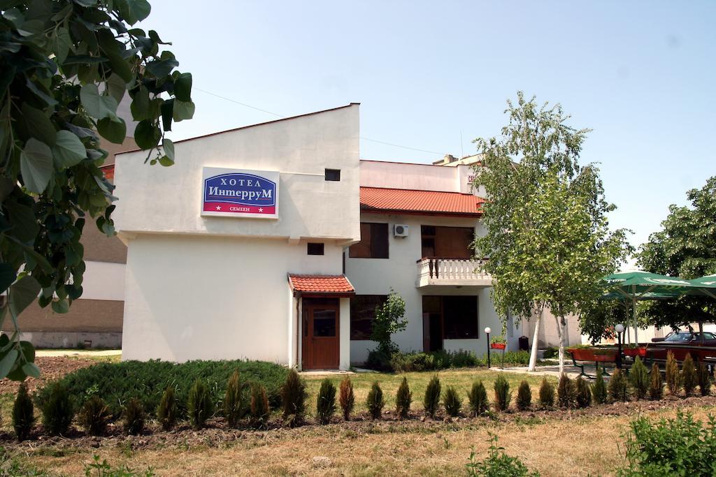 Interrum Hotel Razgrad Eksteriør billede