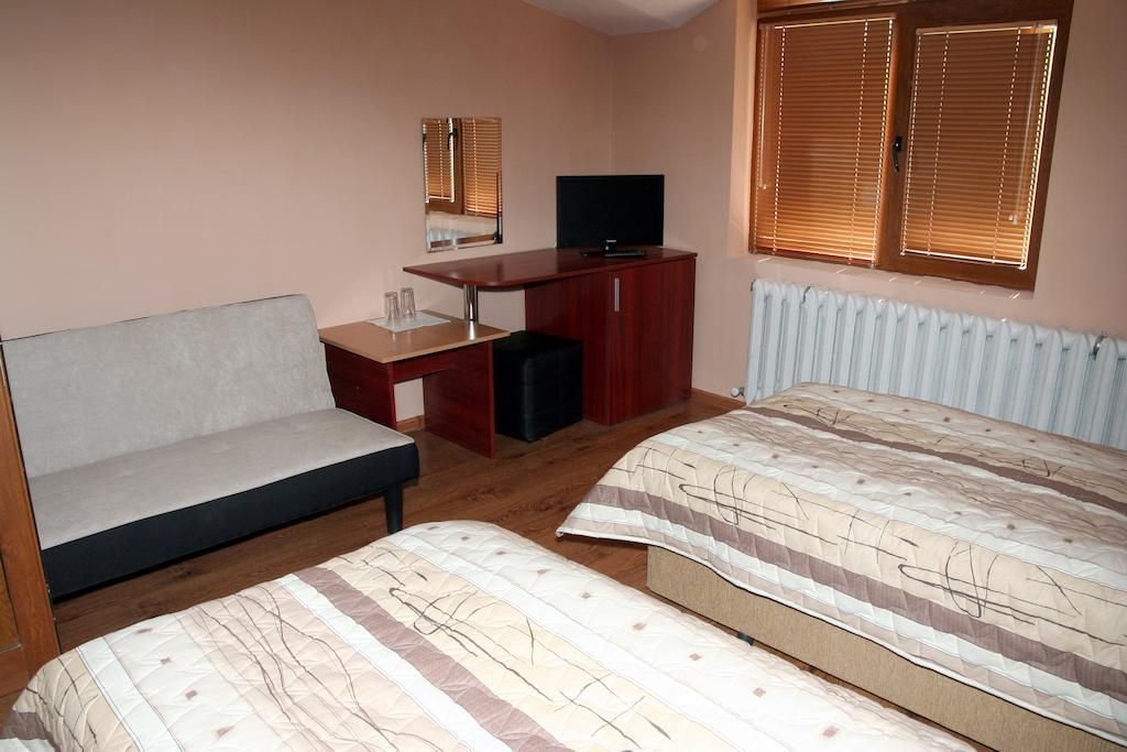 Interrum Hotel Razgrad Eksteriør billede