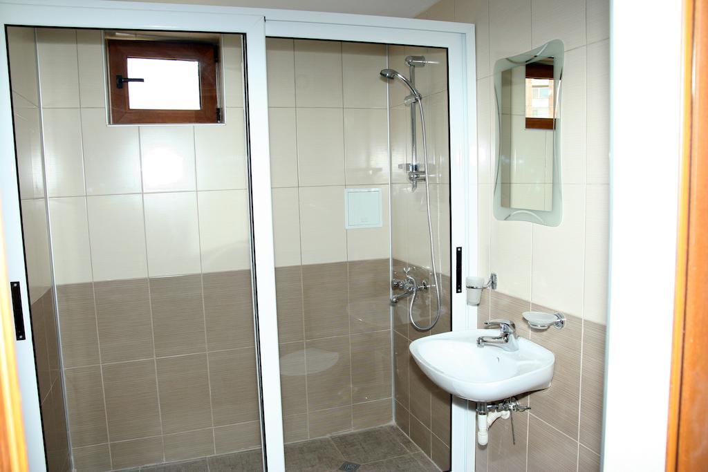 Interrum Hotel Razgrad Værelse billede