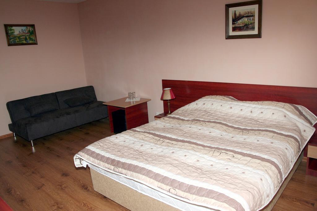 Interrum Hotel Razgrad Værelse billede