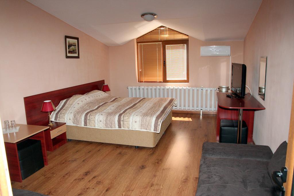 Interrum Hotel Razgrad Værelse billede