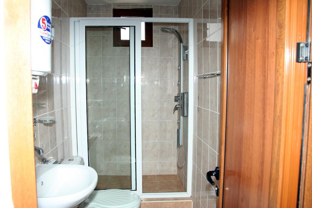 Interrum Hotel Razgrad Værelse billede